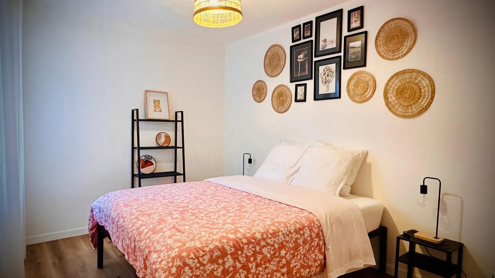 Apartment 40M2-Air Conditioning-Elevator-Underground Parking-Self Checkin! Appart Climatise 40M2-Ascenseur-Parking Souterrain -Arrivee Autonome location